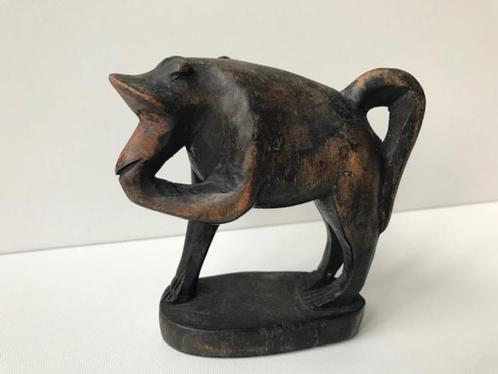 Houtsnijwerk Beeldje Baviaan uit Kenia, Antiek en Kunst, Kunst | Beelden en Houtsnijwerken, Ophalen of Verzenden