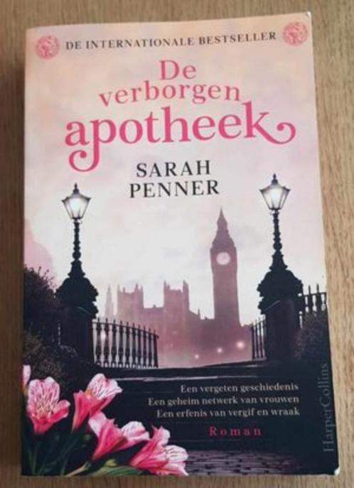 Sarah Penner - De verborgen apotheek, Boeken, Romans, Gelezen, Ophalen of Verzenden