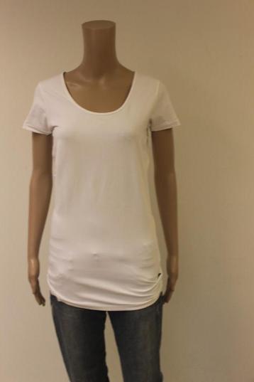Only wit lang t-shirt maat L beschikbaar voor biedingen