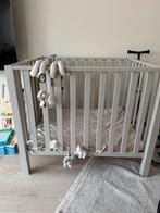 Baby box 100x80 cm inclusief matras en suede hoes, Ophalen, Zo goed als nieuw