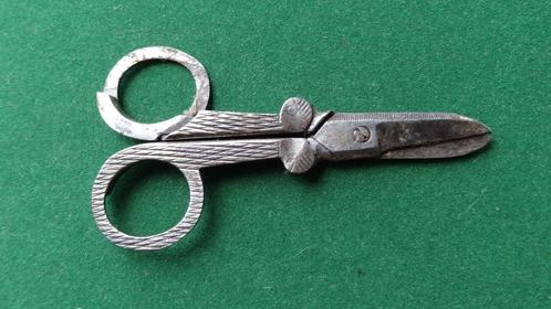 Antiek Inklapbaar handwerk schaartje Zeer goed gemaakt, Antiek en Kunst, Antiek | Gereedschap en Instrumenten, Verzenden