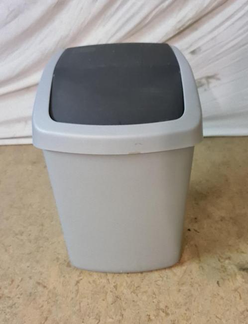 Prullenbak (3x kleine & 1x grote), Huis en Inrichting, Woonaccessoires | Prullenbakken, Zo goed als nieuw, Kunststof, Minder dan 50 cm