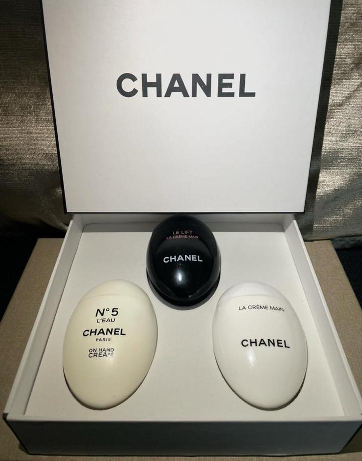 Luxe Chanel set met 3 verschillende handcrème in cadeau doos, Sieraden, Tassen en Uiterlijk, Uiterlijk | Cosmetica en Make-up