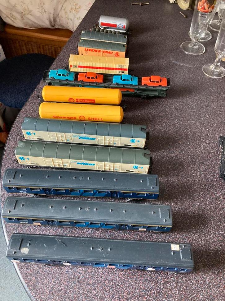 13 wagons> vooral Lima, Hobby en Vrije tijd, Modeltreinen | H0, Gebruikt, Wagon, Gelijkstroom of Wisselstroom, Lima, Ophalen of Verzenden