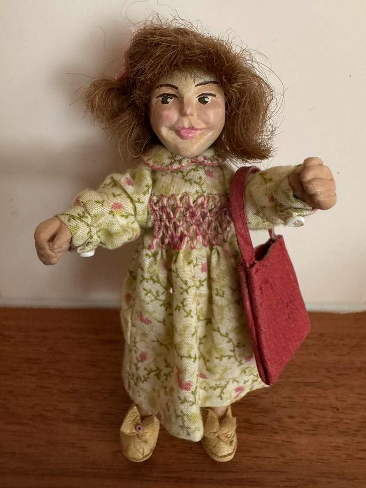 Handgemaakt poppenhuispopje pop popje poppenhuis, Verzamelen, Poppenhuizen en Toebehoren, Zo goed als nieuw, Popje, Ophalen of Verzenden