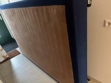 Free bed 140*200