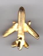 PIN VLIEGTUIG GOUDKLEURIG, Verzamelen, Speldjes, Pins en Buttons, Verzenden, Gebruikt, Overige onderwerpen