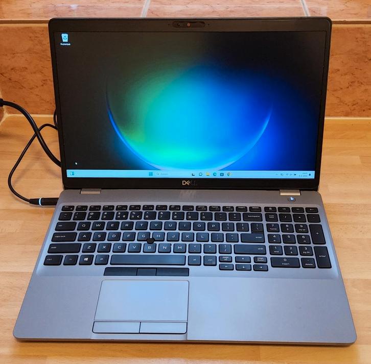 16 RAM  * 512 SSD * i5 10e gen * DELL laptop * LED toetsen, Computers en Software, Windows Laptops, Ophalen