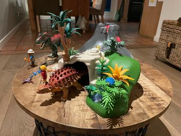 Playmobil 5230 Vulkaan met Dino's (T-Rex) beschikbaar voor biedingen