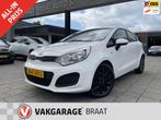 Kia Rio 1.4 CVVT l AIRCO l PARK. SENS. l RIJKLAAR!, Stof, Gebruikt, 4 cilinders, Wit