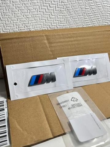 BMW M Embleem - Logo Zilver beschikbaar voor biedingen