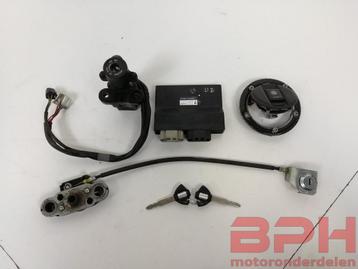 Slotenset + ECU Suzuki GSX-R 600 L1 L2 L3 L4 L5 L6 L7 2011 t beschikbaar voor biedingen