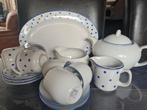 Servies 16-delig Polka Blue Dots & Collection Boutique, Gebruikt, Ophalen of Verzenden, Overige stijlen, Aardewerk