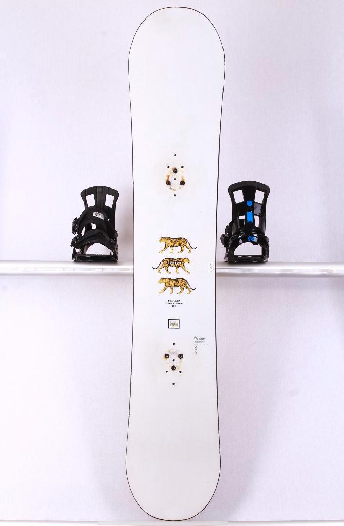 144 155 159 162 snowboard BURTON PROCESS EXPERIENCE 2025, Sport en Fitness, Snowboarden, Gebruikt, Board, Verzenden