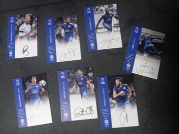 Gesigneerde 2017-2018 spelerskaarten van Leicester City FC beschikbaar voor biedingen