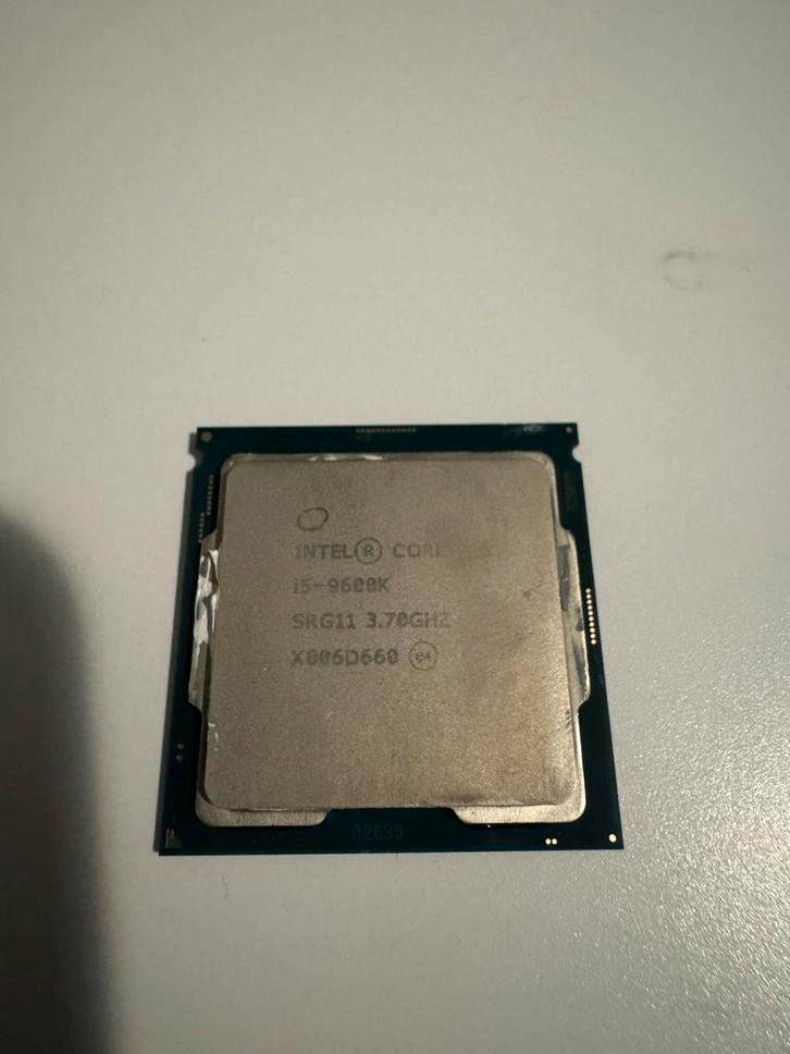 Intel I5 9600k, Computers en Software, Processors, Gebruikt, 6-core, 3 tot 4 Ghz, Ophalen of Verzenden