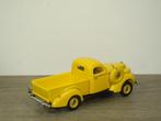 1938 Studebaker Coupe Express K-Model - Matchbox 1:43, Engeland, Auto, Zo goed als nieuw, X