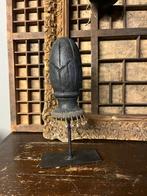 Houten ornament op ijzeren voet sober,landelijk, Huis en Inrichting, Woonaccessoires | Overige, Ophalen of Verzenden, X, X, X