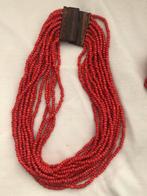 rode koraal kralen set ketting en armband, Kleding | Dames, Riemen en Ceinturen, Ophalen of Verzenden, Zo goed als nieuw