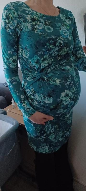 Zwangerschaps kleding  beschikbaar voor biedingen