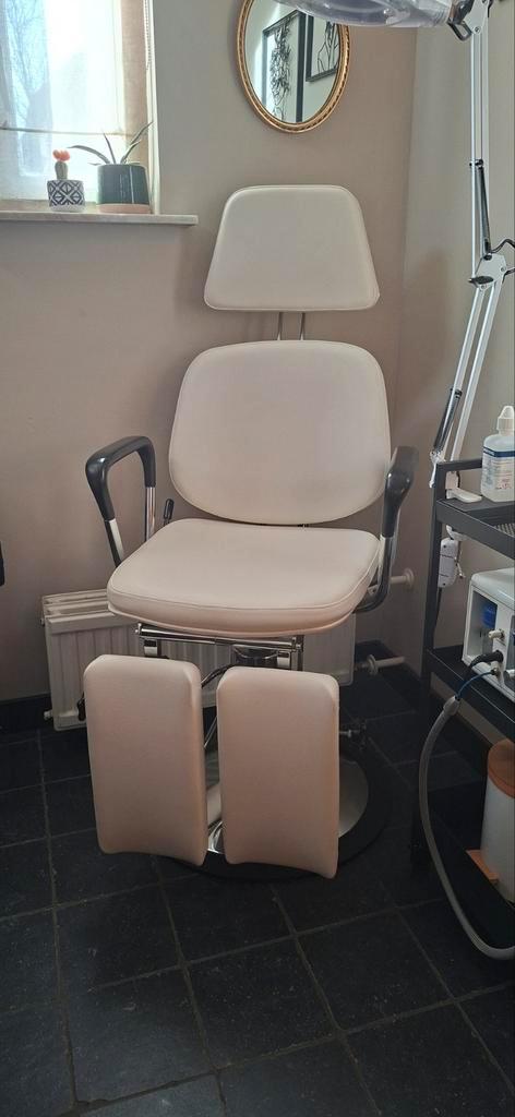 Pedicure stoel behandelstoel hydraulisch, Huis en Inrichting, Stoelen, Ophalen