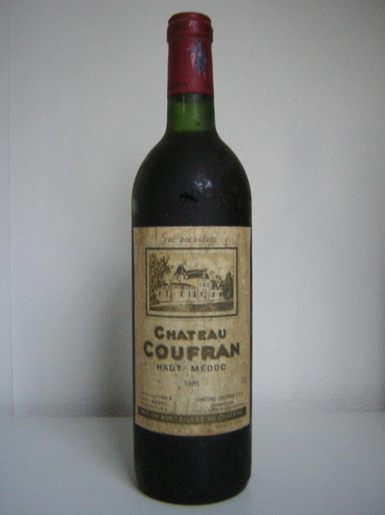 wijn 1981 Chateau Coufran Haut Medoc Cru Bourgeois. 45 Jaar., Frankrijk, Nieuw, Ophalen of Verzenden, Rode wijn