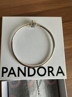Nieuwe pandora Moments Bangle Zilveren armband, Sieraden, Tassen en Uiterlijk, Armbanden, Ophalen of Verzenden, Nieuw, Zilver