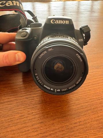 CANON EOS1000D + EF-S 18-55mm lens (perfecte staat) beschikbaar voor biedingen