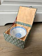 Vintage Chinese marriage bowl in doos, Antiek en Kunst, Ophalen of Verzenden
