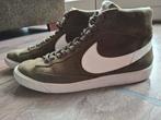 Nike blazer mid groen maat 45, Kleding | Heren, Schoenen, Ophalen of Verzenden, Zo goed als nieuw, Overige kleuren