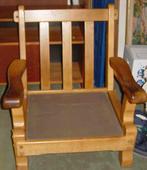 Eikenhouten fauteuil van Meubelfabriek Oisterwijk, Ophalen, Gebruikt, Bruin, Eén