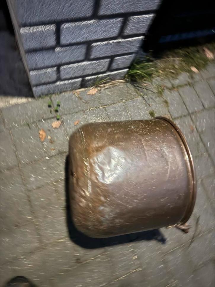 Koperen Pot met Hengsel - 30cm Hoog, 38cm Doorsnede, Tuin en Terras, Bloempotten, Gebruikt, Metaal, Binnen, Minder dan 40 cm, 25 tot 40 cm