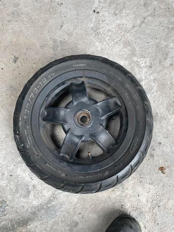 Piaggio zip band beschikbaar voor biedingen