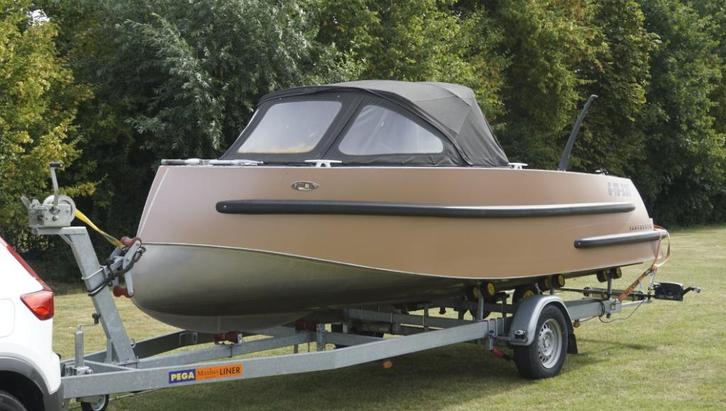 Van Vossen Tender 600 SPORT 50 PK Honda, Watersport en Boten, Sloepen, Zo goed als nieuw, 50 tot 70 pk, 3 tot 6 meter, Buitenboordmotor