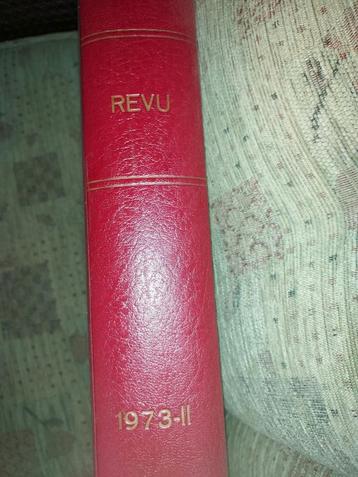 Ongeveer 60 delig ingebonden revu,s beschikbaar voor biedingen