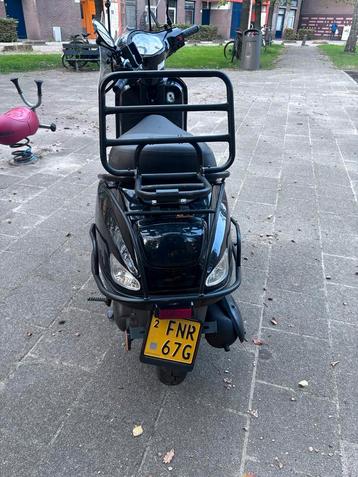 LA SOURIS SOURINI beschikbaar voor biedingen