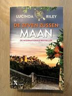 De Zeven Zussen - Maan (deel 6) - Lucinda Riley, Lucinda Riley, Ophalen of Verzenden, Zo goed als nieuw, Nederland