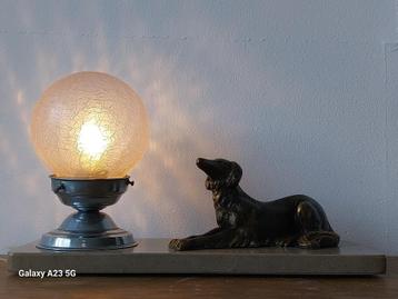 Art Deco lamp tafellamp met windhond  beschikbaar voor biedingen