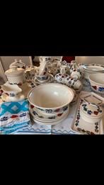 Compleet zo goed als nieuw boerenbont servies, Ophalen of Verzenden