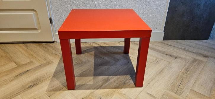 IKEA LACK tafel Rood 55x55x45cm  Bijzet tafel / Kinder tafel, Huis en Inrichting, Tafels | Bijzettafels, Gebruikt, Vierkant, 45 tot 60 cm
