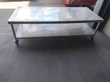 Rvs werktafel beschikbaar voor biedingen