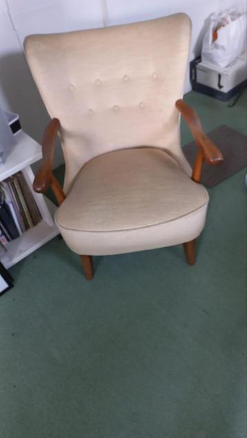 Vintage fauteuil met wollen bekleding beschikbaar voor biedingen