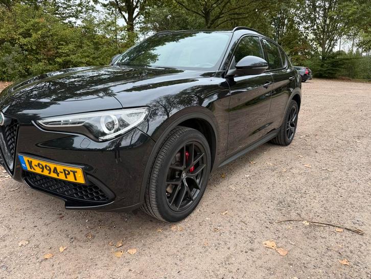 Alfa Romeo Stelvio 2.0 310PK AT AWD 2018 Zwart, Auto's, Alfa Romeo, Particulier, Stelvio, 4x4, Achteruitrijcamera, Adaptieve lichten