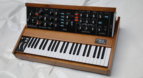 Minimoog + Moog Voyager, Muziek en Instrumenten, Synthesizers, Zo goed als nieuw, Overige aantallen, Overige merken, Ophalen