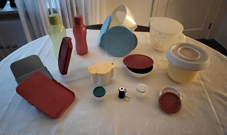 18 delig van Tupperware., Huis en Inrichting, Keuken | Tupperware, Schaal, Ophalen of Verzenden