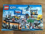 Te koop lego city set 60097 gloednieuw in doos, Kinderen en Baby's, Speelgoed | Duplo en Lego, Ophalen of Verzenden, Nieuw, Complete set