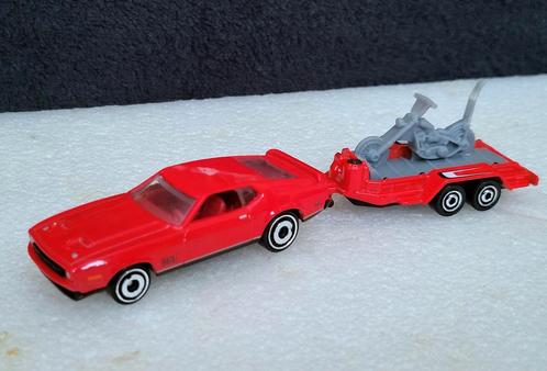 Hot wheels Mustang MACH I met Matchbox aanhanger met Chopper, Hobby en Vrije tijd, Modelauto's | Overige schalen, Zo goed als nieuw