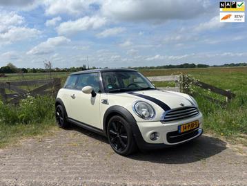 Mini Mini 1.6 Cooper Business Line beschikbaar voor biedingen