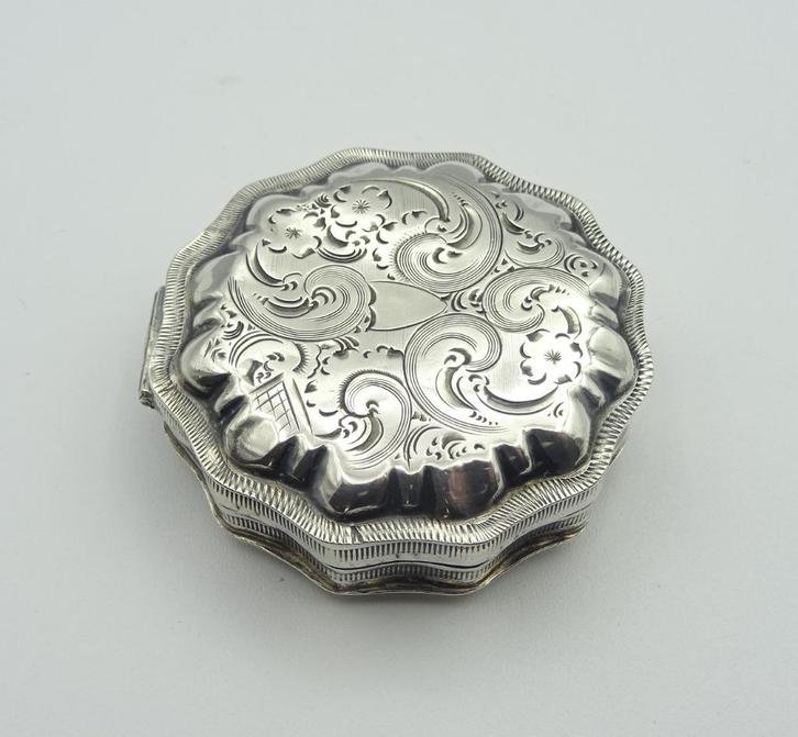 Pillendoosje, Hollands. antiek, zilver.65,00 euro., Antiek en Kunst, Antiek | Goud en Zilver, Zilver, Verzenden