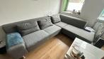 Grijze hoekbank - Zo goed als nieuw!, Huis en Inrichting, Banken | Bankstellen, Ophalen, 250 tot 300 cm, Hoekbank, 75 tot 100 cm